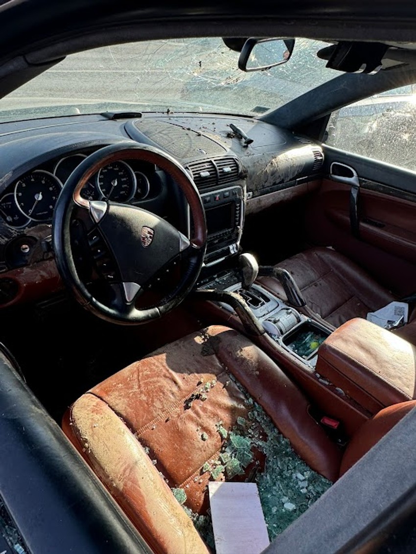 Demoliran automobil na Vidikovcu