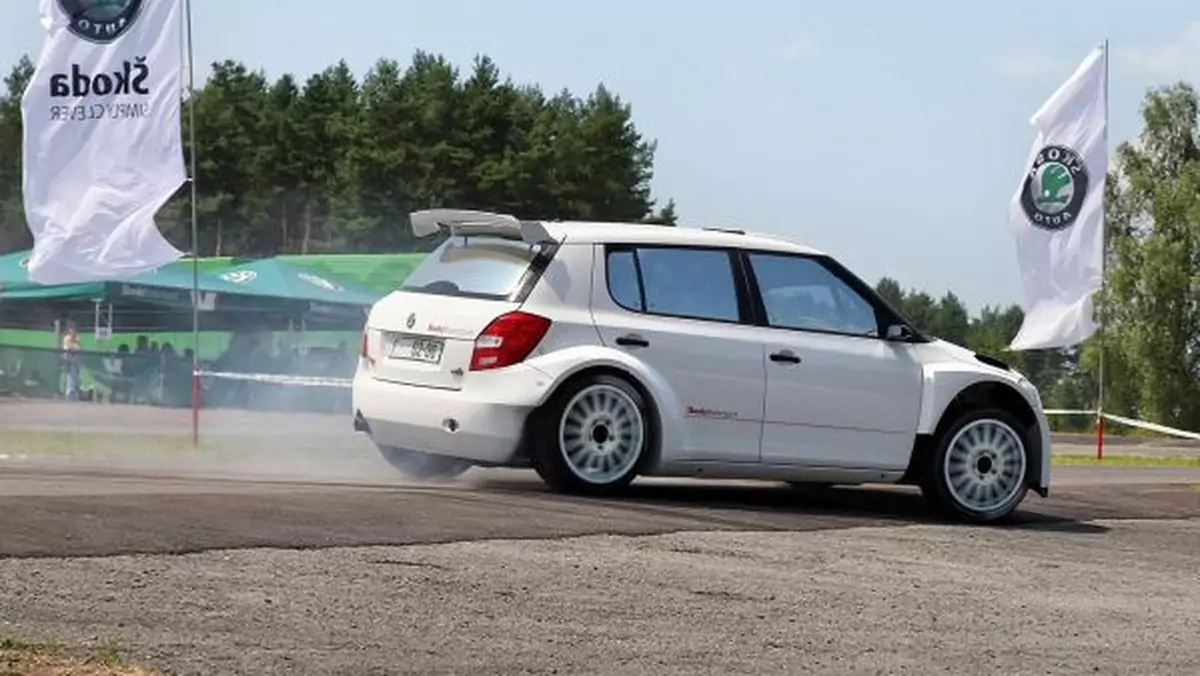 Fabia S2000 walczy o homologację