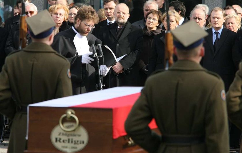 Tłumy pożegnały Religę. Wideo