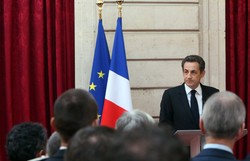 Sarkozy zakasał rękawy. Bierze się za walkę z islamistami