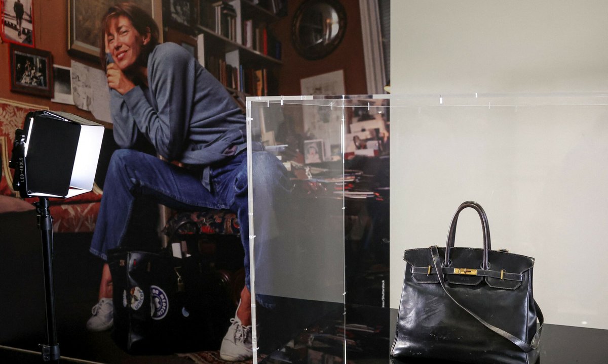 Pierwsza torebka Birkin idzie pod młotek. Ceny choćby nikt nie zgaduje