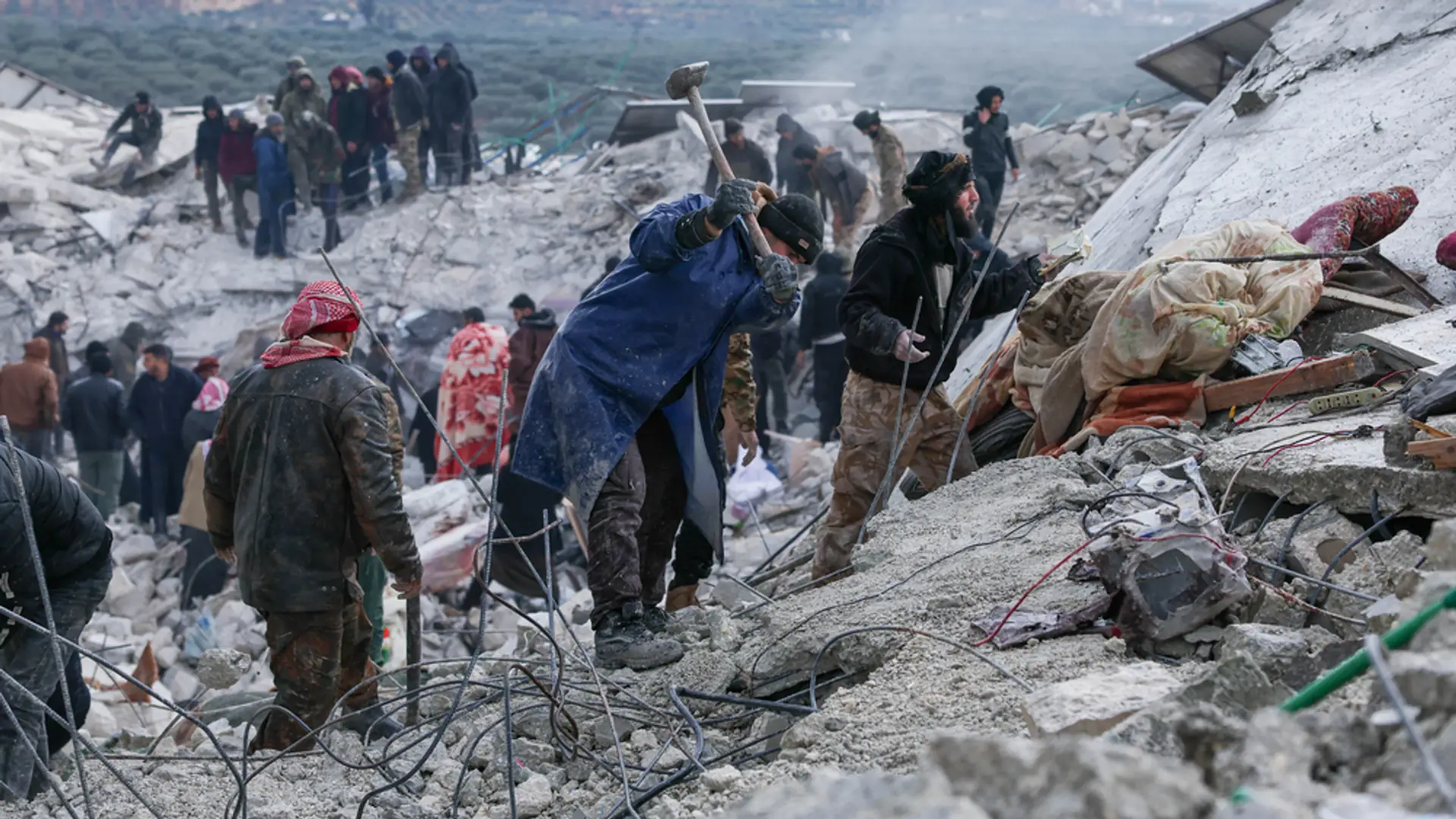 "Tragedia, jakiej nie było od kilkudziesięciu lat". Lekarze bez Granic pomagają w Syrii