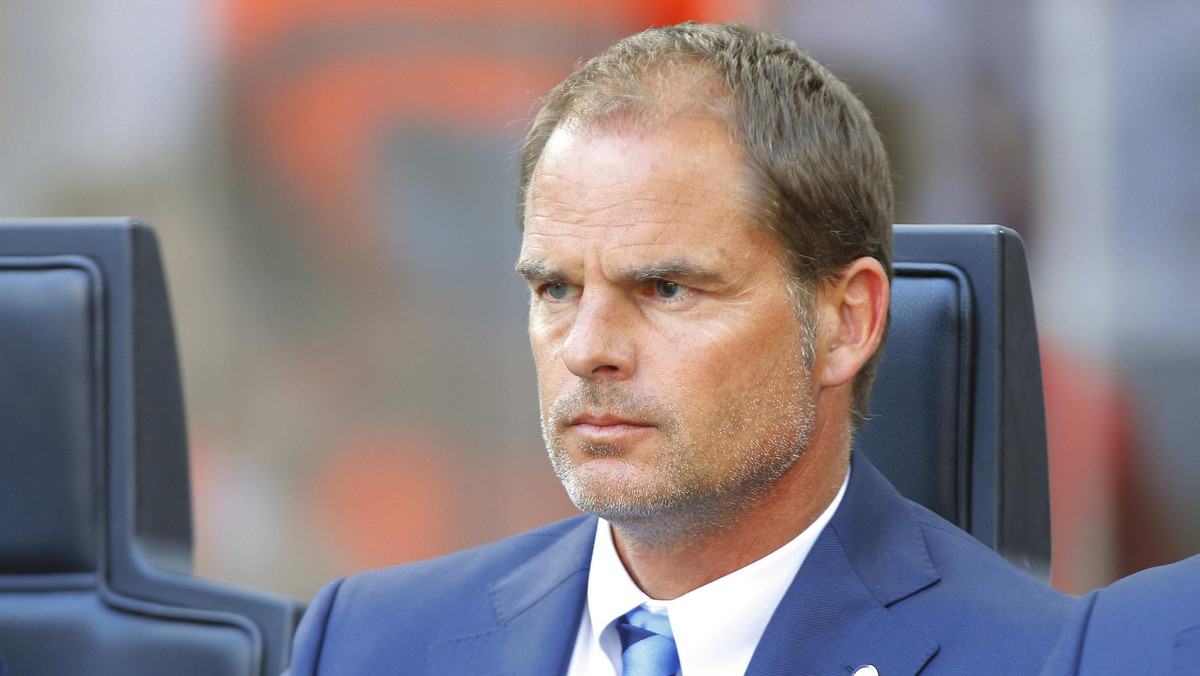 Szkoleniowiec Interu Frank de Boer doświadcza trudnego początku pracy w Mediolanie i dlatego próbuje uspokoić władze klubu, a także kibiców, by nie popadać na starcie rozgrywek w nadmierny pesymizm.