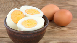 Jajka na twardo - jak ugotować? Ile kalorii mają jajka na twardo?