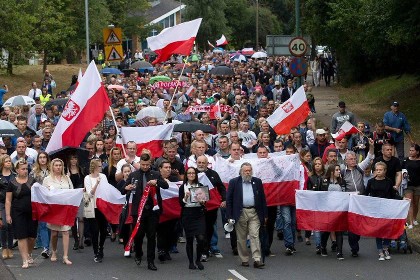 Ataki na Polaków na Wyspach. Rządzie! Czas działać!