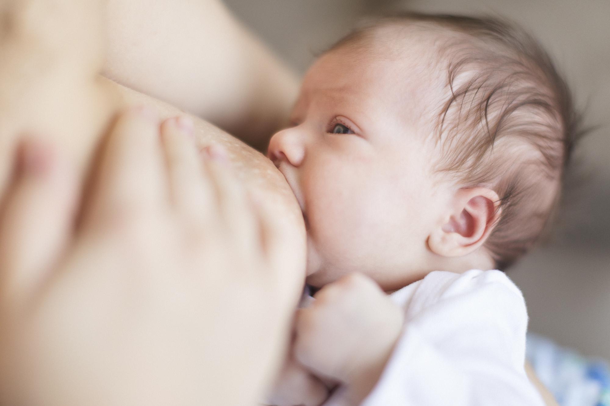 Dojčenie krok za krokom: 7 cenných rád, ako úspešne začať s dojčením |  Najmama.sk