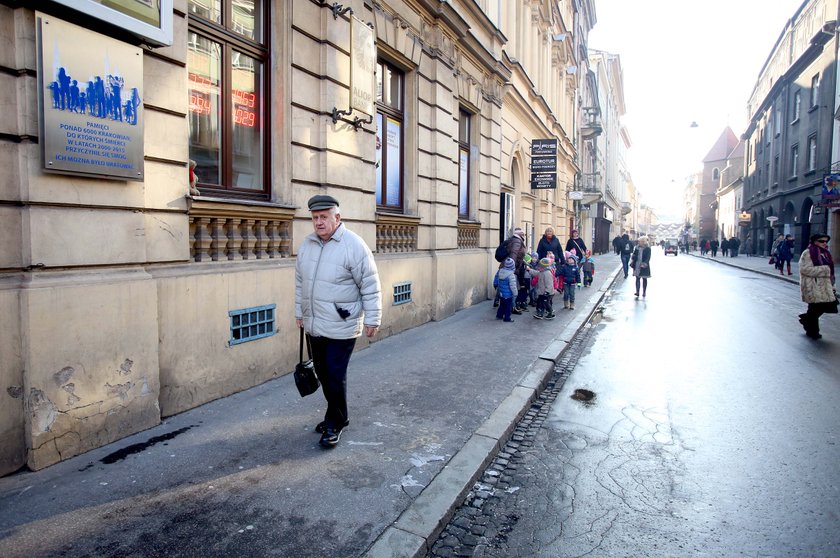 Tablica ofiar smogu w Krakowie