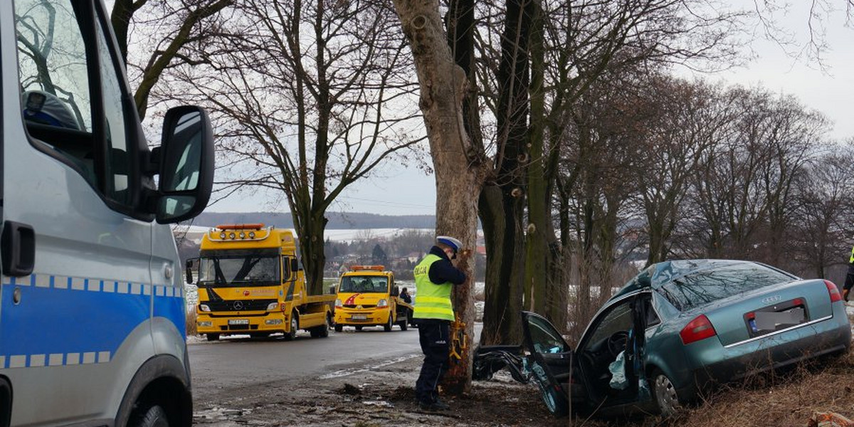 Tarnowskie Góry. Wypadek nauczycielki wiozącej dzieci na zawody  