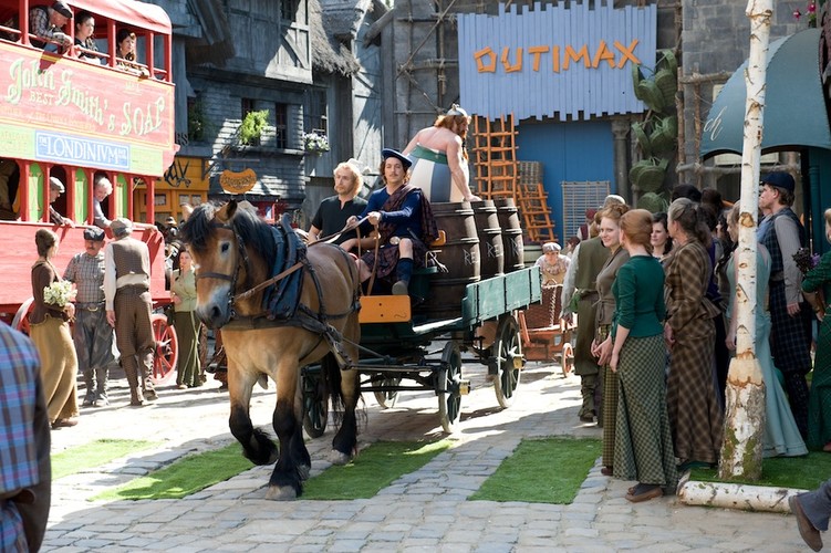 'Asterix i Obelix: W służbie Jej Królewskiej Mości'