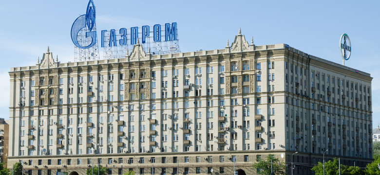 Długie macki Gazpromu. Co łączy budowniczych gazoportu w Świnoujściu z Rosją?