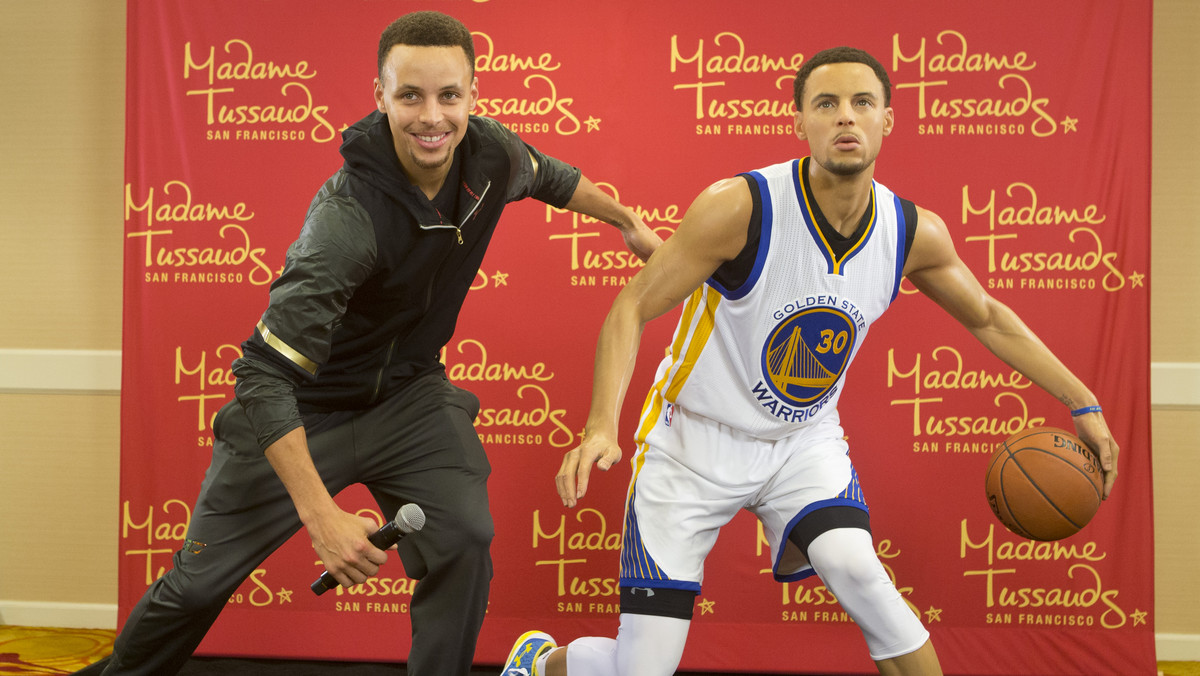 Stephen Curry, gwiazdor Golden State Warriors, będzie miał swoją figurę w Muzeum Figur Woskowych Madame Tussauds w San Francisco. Prezentacja woskowego sobowtóra koszykarza odbyła się w czwartek w hotelu Marriott City Center w Oakland.