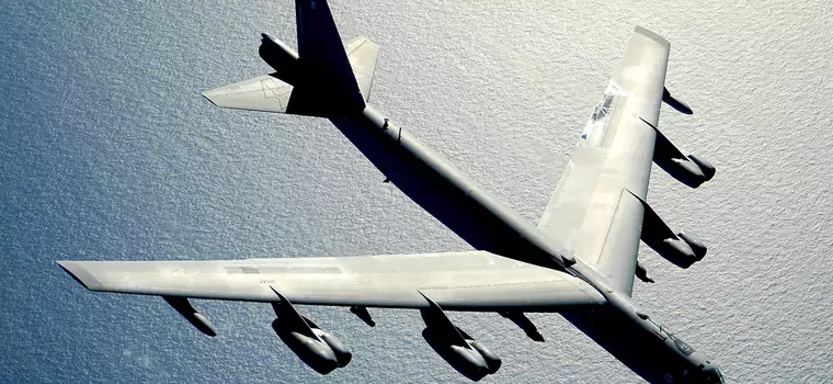Bombowiec B-52 z nowym silnikiem. Samolot USA będzie mógł służyć nawet 100 lat