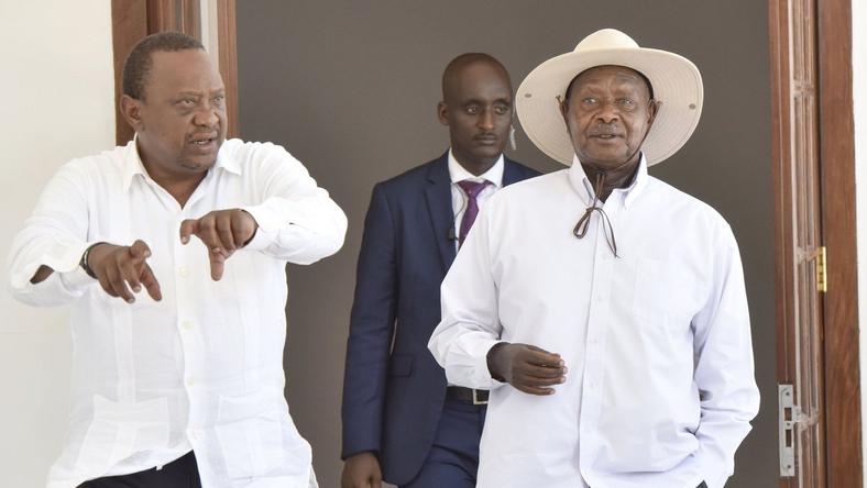 Moses Kuria mocks Uhuru's negotiation skills over trade deals made with Ugandan President Yoweri Museveni
