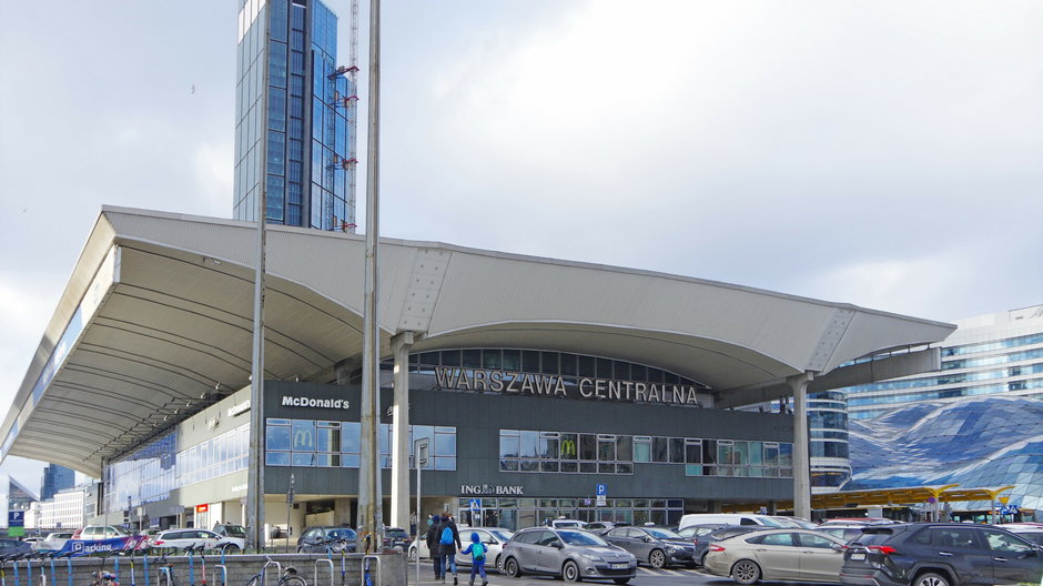 Dworzec kolejowy Warszawa Centralna 