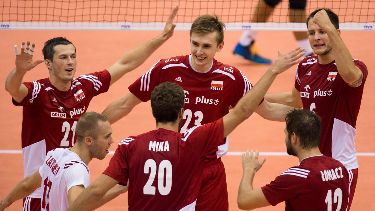 - Z dotychczasowych występów naszej reprezentacji można tylko się cieszyć. Gramy dobrze - powiedział PlusLiga.pl mistrz olimpijski i świata Marek Karbarz. Biało-Czerwoni w Pucharze Świata odnieśli już siedem zwycięstw i w tabeli rozgrywek zajmują drugie miejsce, tuż za Amerykanami. Dwie najlepsze drużyny awansują na igrzyska olimpijskie w Rio de Janeiro.