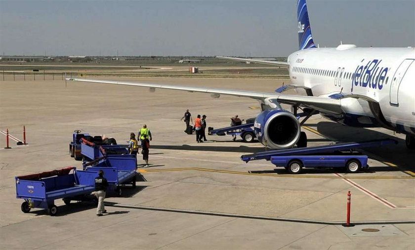 Dramat 130 pasażerów samolotu. Pilot oszalał w trakcie lotu!