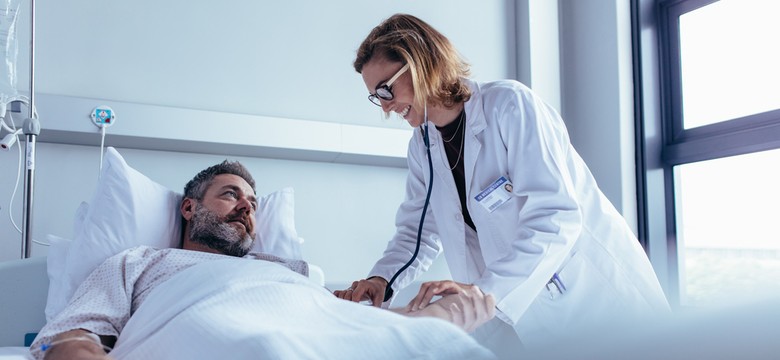 Karuzela z lekarzami. Jak wygląda sytuacja kadrowa w szpitalach?