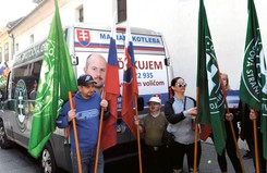 Fico utrzyma się przy władzy? Słowacy wybierają parlament