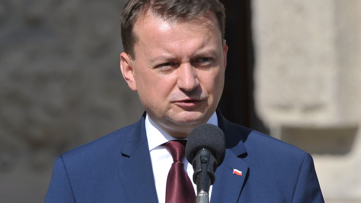 Komentując szczyt ONZ w sprawie uchodźców i migracji, minister spraw wewnętrznych Mariusz Błaszczak wyraził satysfakcję z uchwalonej tam deklaracji uczestniczących w nim państw, chociaż nie zobowiązuje ich ona do zmiany polityki w tym zakresie.