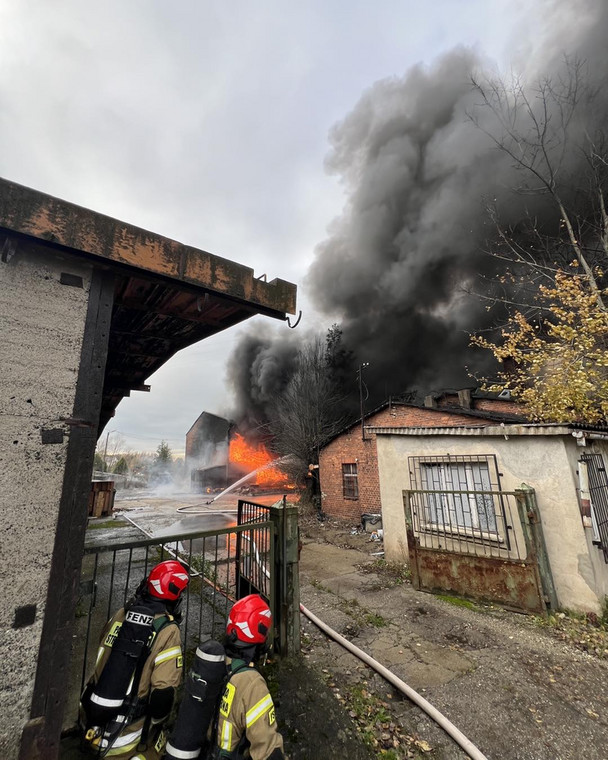 Strażacy walczą z pożarem w Kędzierzynie-Koźlu