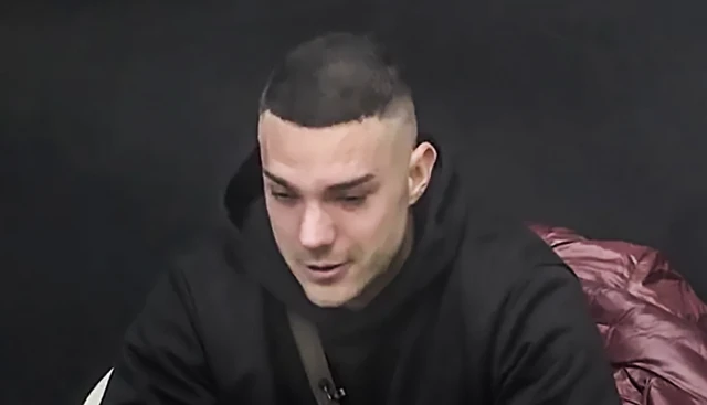 "NISAM ŽELEO DA ŽIVIM SA NJOM I SA NJENIM SINOM, MAJKA MI JE REKLA DA ĆU NA****TI" Anđelo u suzama zbog Anitinih stravičnih optužbi: "Slikala je pare koje daje mami da bi imala dokaz"