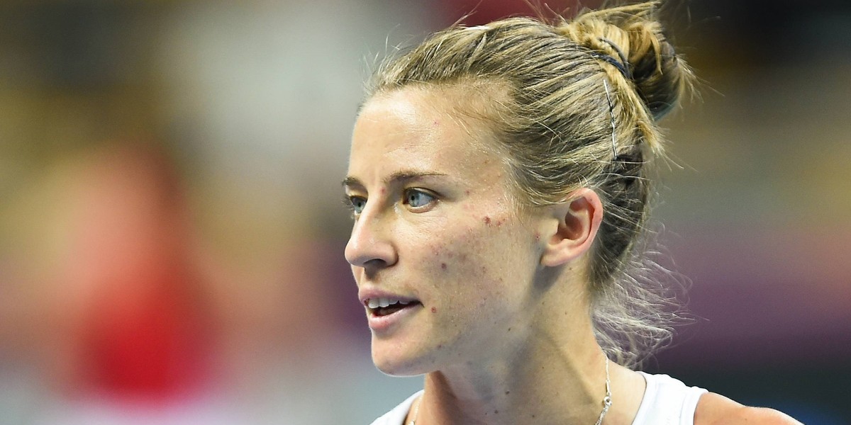 Alicja Rosolska żegna się z Wimbledonem.