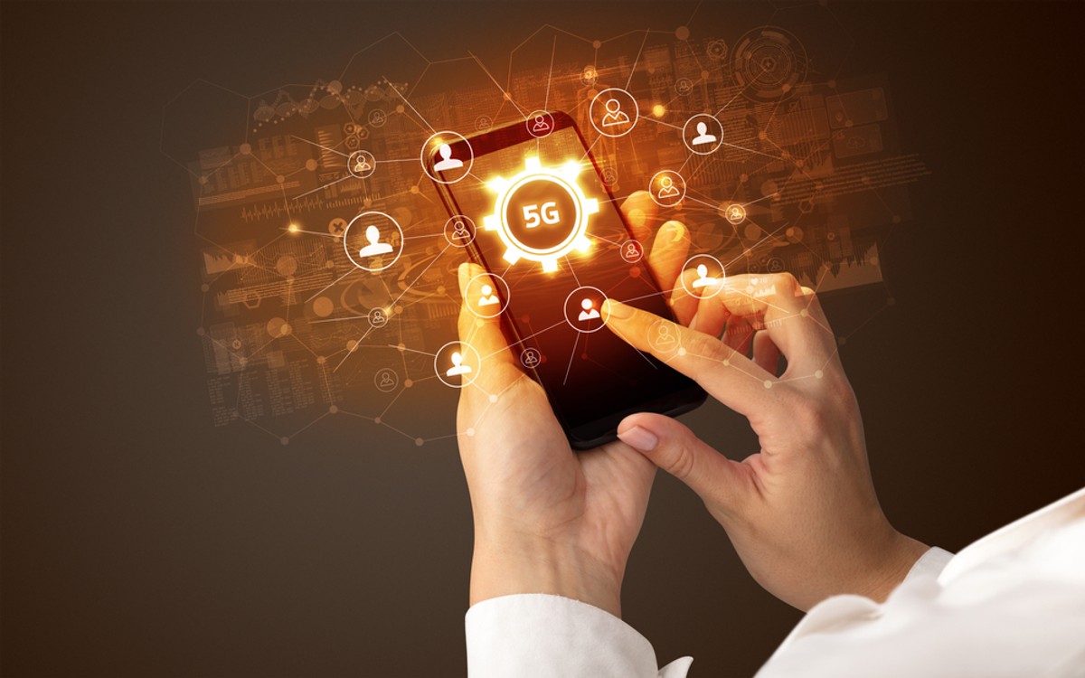 Dlaczego wstrzymano aukcję 5G? WYJAŚNIENIA szefa UKE