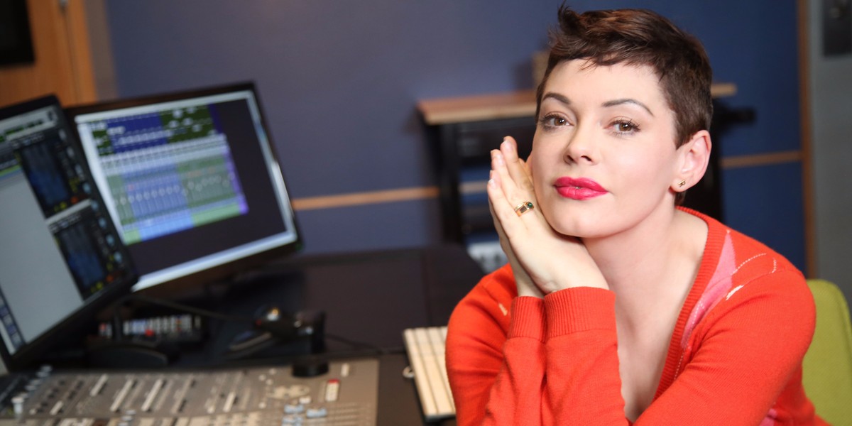 Rose McGowan's Twitter account was temporarily locked after she accused Ben Affleck of lying about Harvey Weinstein