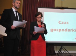 Kluzik-Rostkowska o prezesie PiS: Odizolowany od świata, wożony przez kierowców