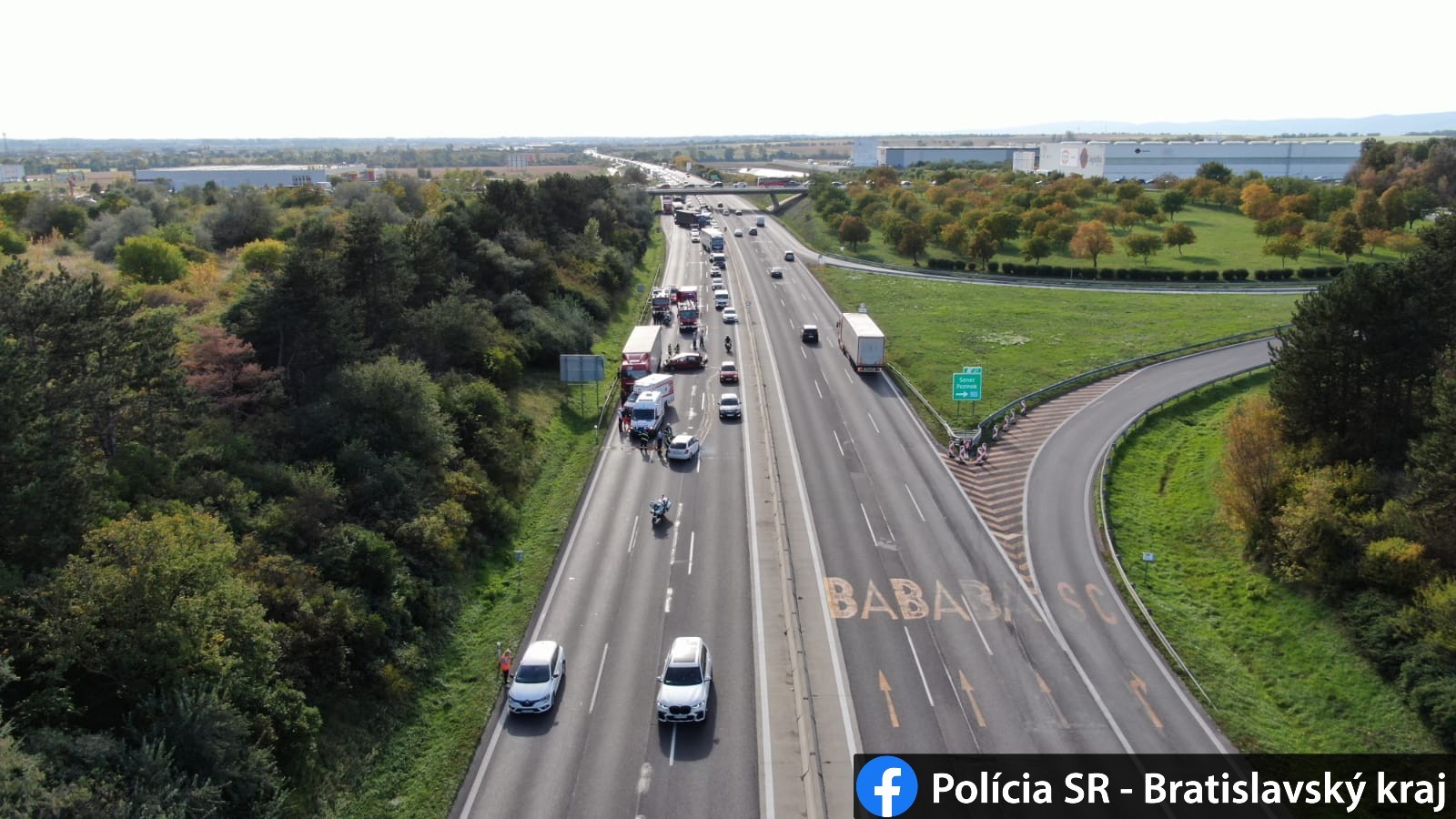   K nehode malo dôjsť približne o 14.45 h.