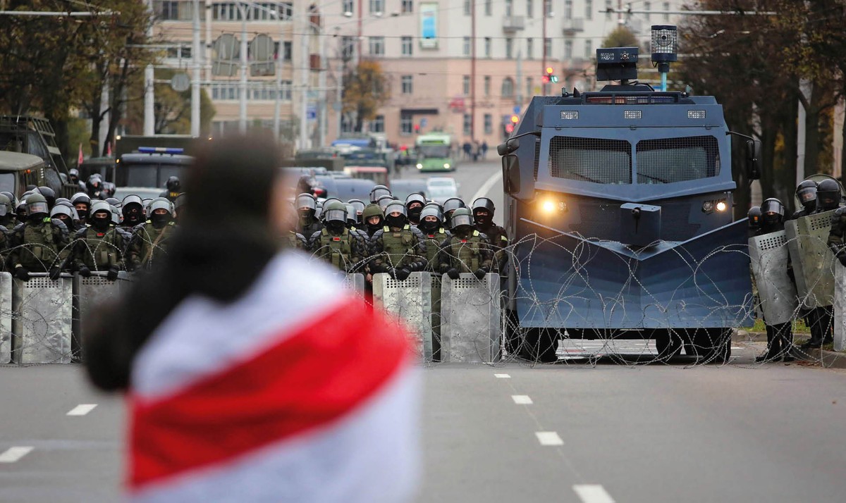 Protest przeciwko reżimowi Alaksandra Łukaszenki po sfałszowanych wyborach prezydenckich. Mińsk, 25 października 2020 r.