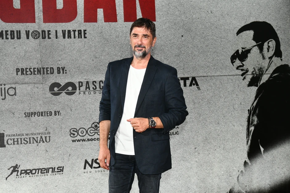 Premijera Megdana - Vojin Ćetković