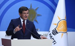 "New York Times": Dymisja premiera Turcji to przejaw autokratycznych rządów prezydenta Erdogana