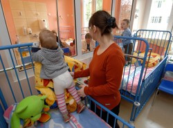 NFZ: Urodziłaś? Marsz do domu