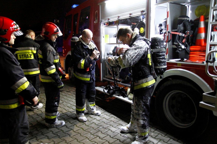 Nocny pożar samochodów w Opolu