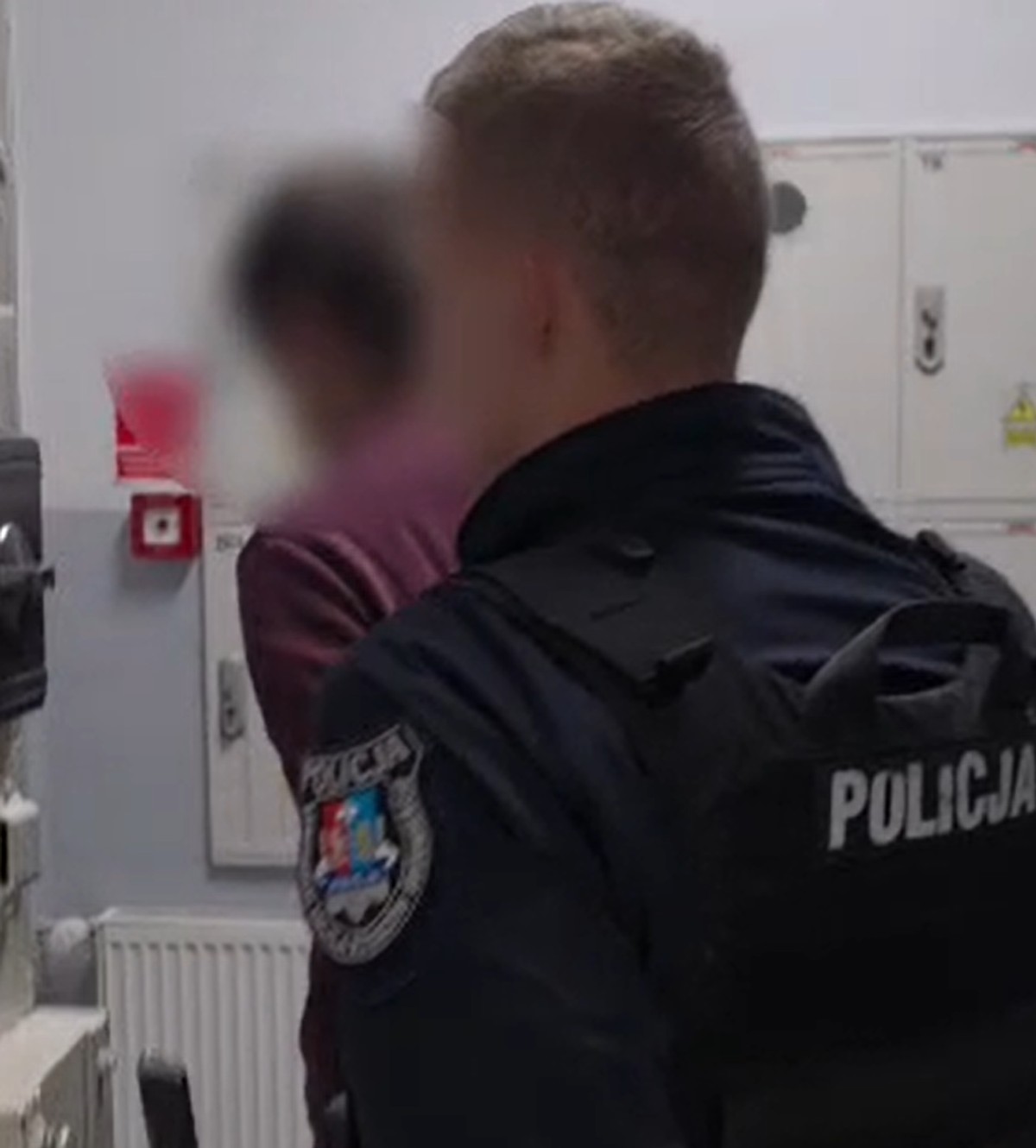 Brother stabbed 41-year-old three times in Trzciana and fled, now hospitalized