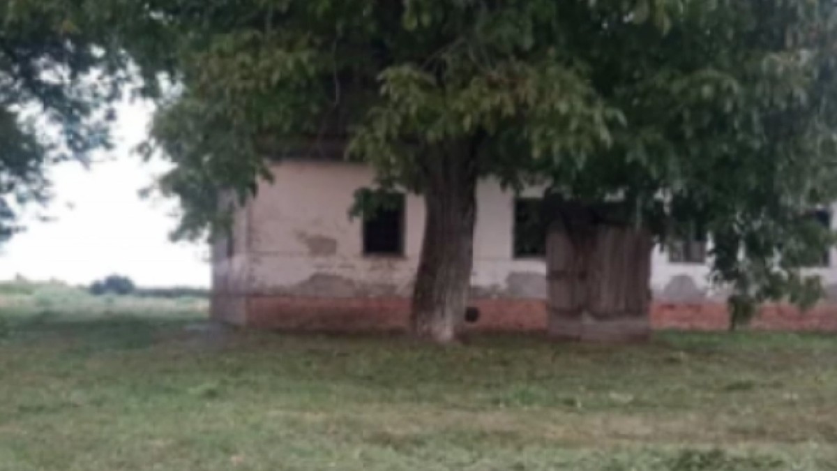 Rijaliti učesnik kupio kuću STARU 180 GODINA: Prestao da ulaže u imanje, sve ORONULO - Tužan prizor na planini