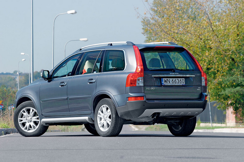 Prestiżowy SUV - Volvo XC90