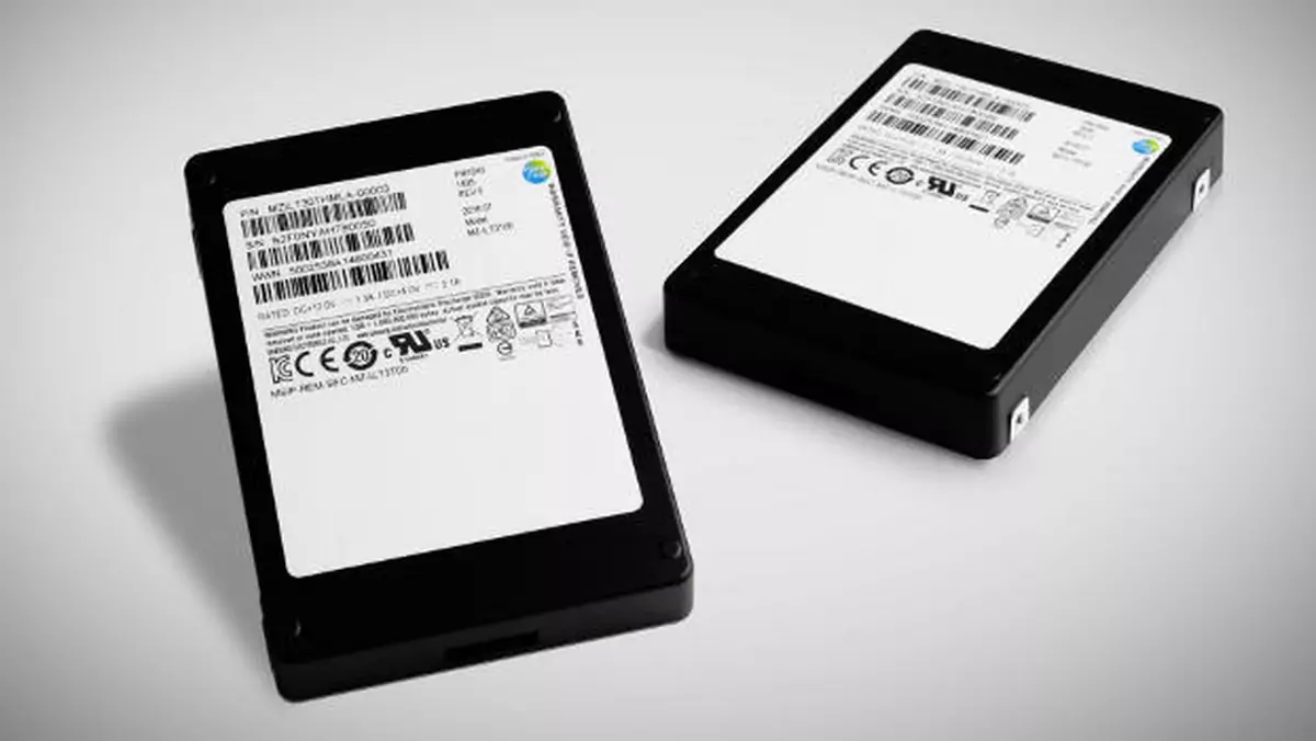 Samsung PM1633a - 2,5" dysk SSD o pojemności 32 TB