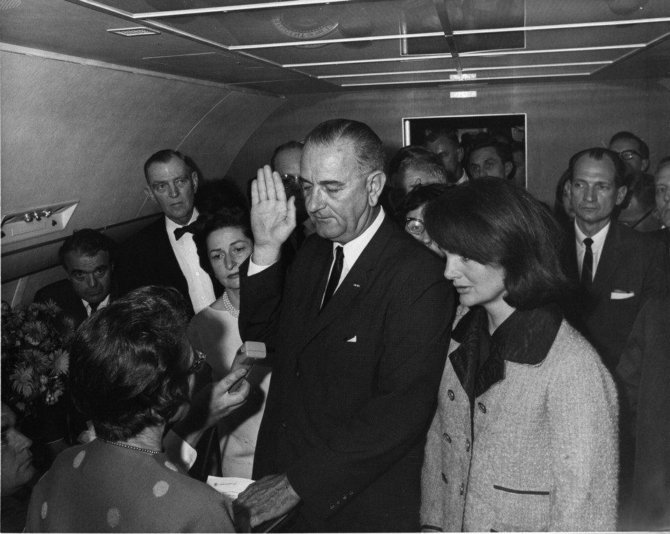 Zaprzysiężenie Lyndona B. Johnsona w 1963 r.