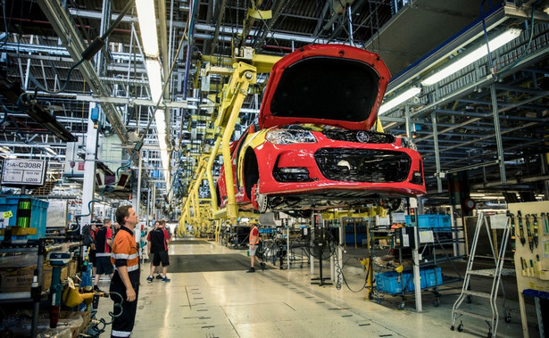 Wielki kraj już nie produkuje aut. Teraz samochody z lwem w logo dostarczy tam polska fabryka