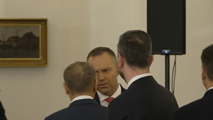 Długie posiedzenie RBN. Na stole SAFE, Rada Pokoju i sprawa Czarzastego