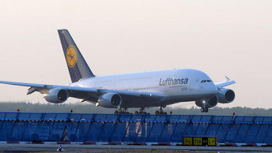 Dramatyczne sceny na pokładzie Airbusa A380 Lufthansy na trasie z Monachium do Bangkoku