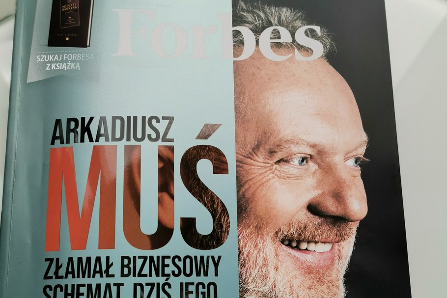 Nowy „Forbes” już w sprzedaży! Arkadiusz Muś - bohater okładki