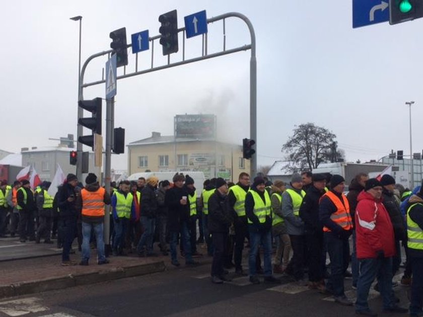 Piją zdrowie rolników!