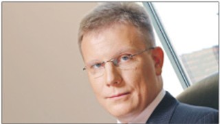 Czy wypowiedzeniem zmieniającym można rozwiązać umowę o zakazie konkurencji