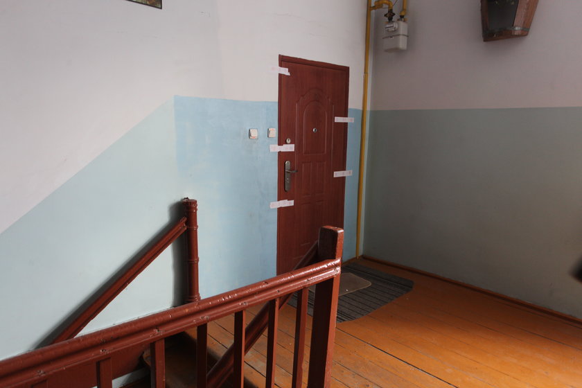 mieszkanie, w którym doszło do podwójnego morderstwa w Kwidzynie