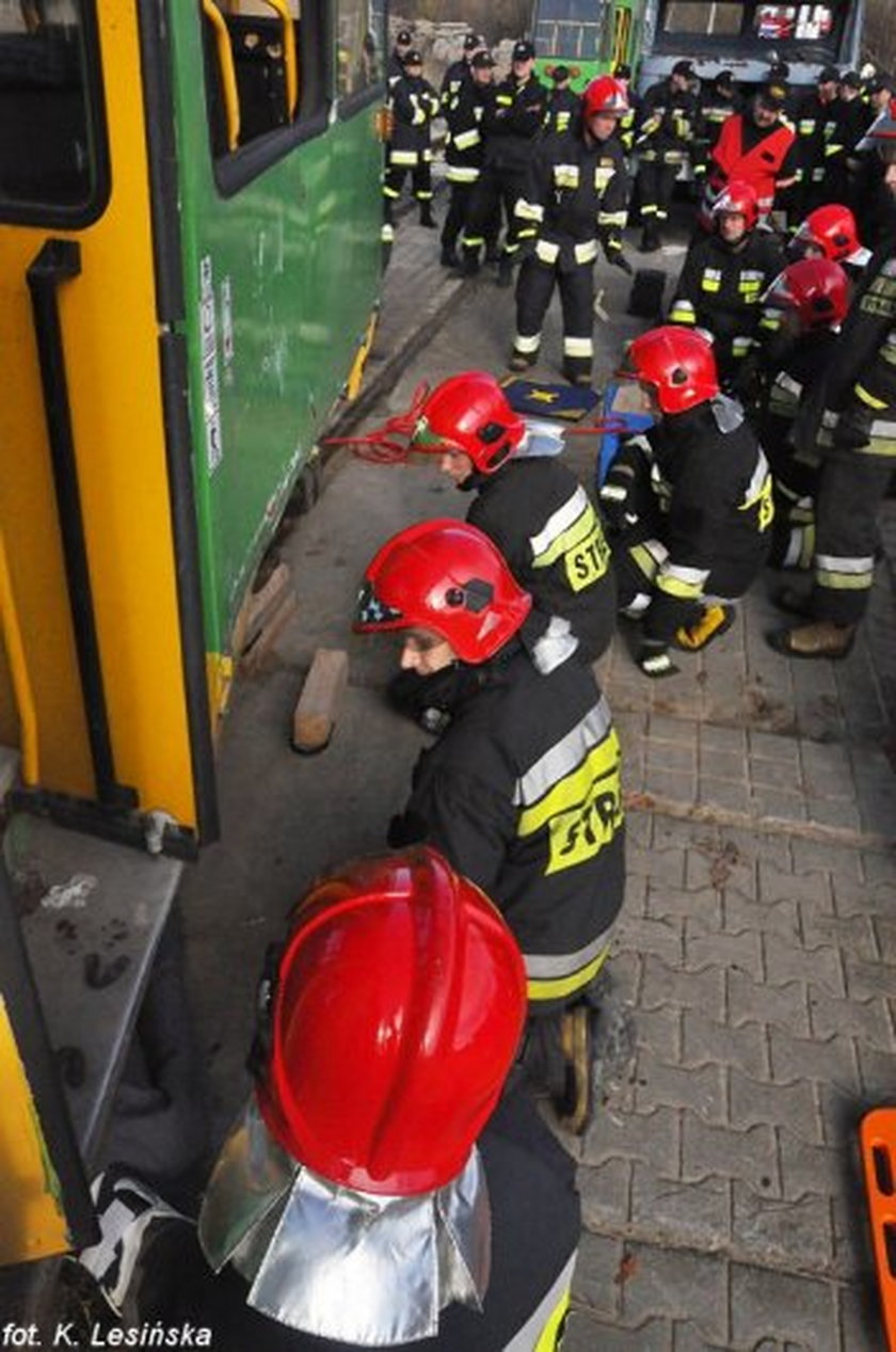 Ćwiczenia MPK i strażaków