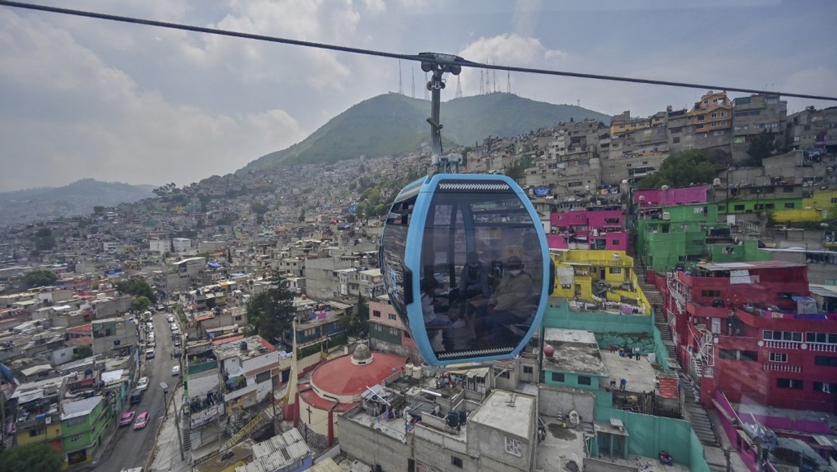 Nowa kolejka linowa Cablebus w stolicy Meksyku - Ciudad de México