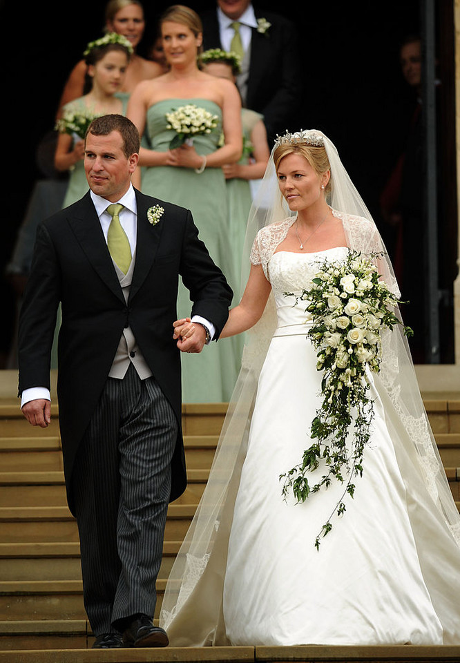 Suknie ślubne w brytyjskiej rodzinie królewskiej: ślub Autumn Kelly i Petera Phillipsa w 2008 r.